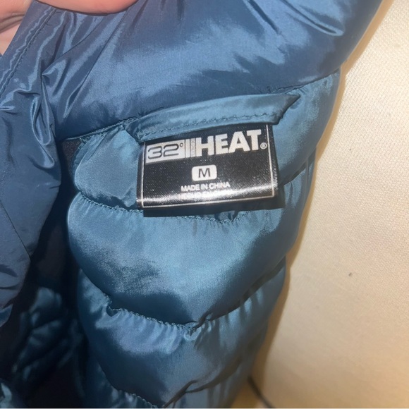 32 Degrees Heat Jacket - Picture 6 of 8
